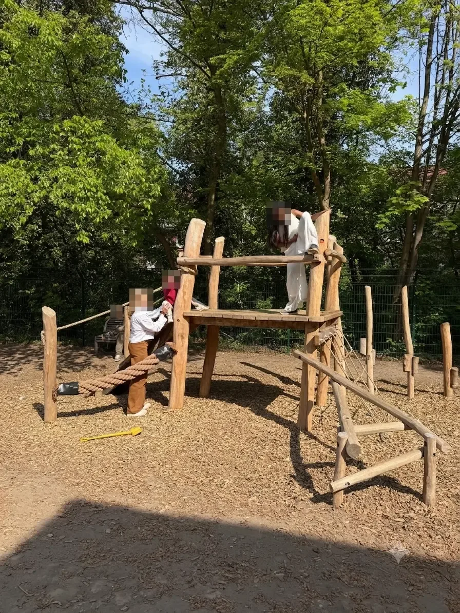 kids-on-playground-stadtkueken-kita-muehle-wandsbek